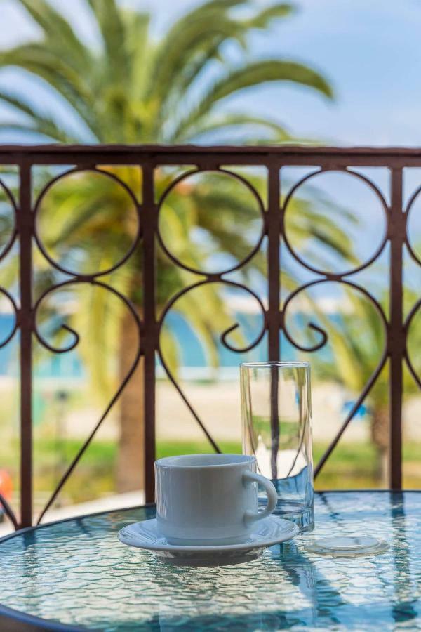 罗希姆诺Casa Del Mare公寓式酒店 外观 照片